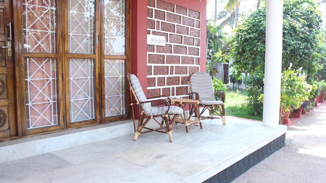 Hill View Beach Resort Varkala Buitenkant foto