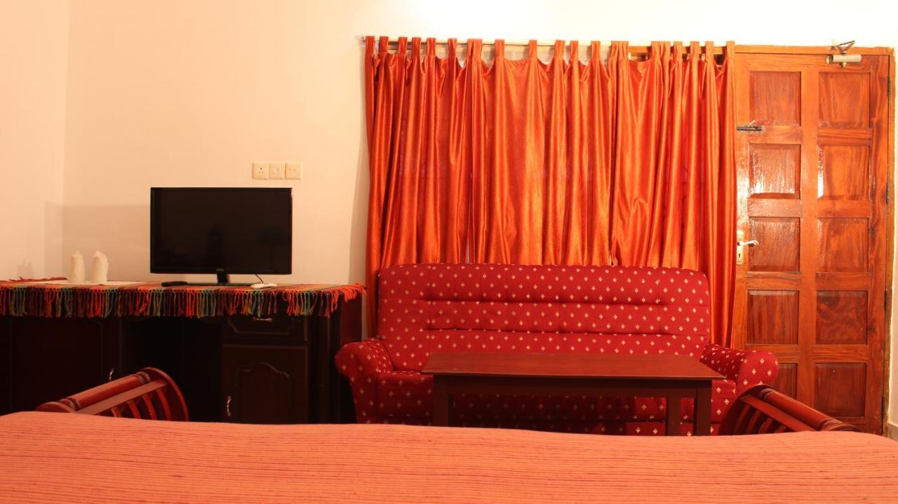 Hill View Beach Resort Varkala Buitenkant foto