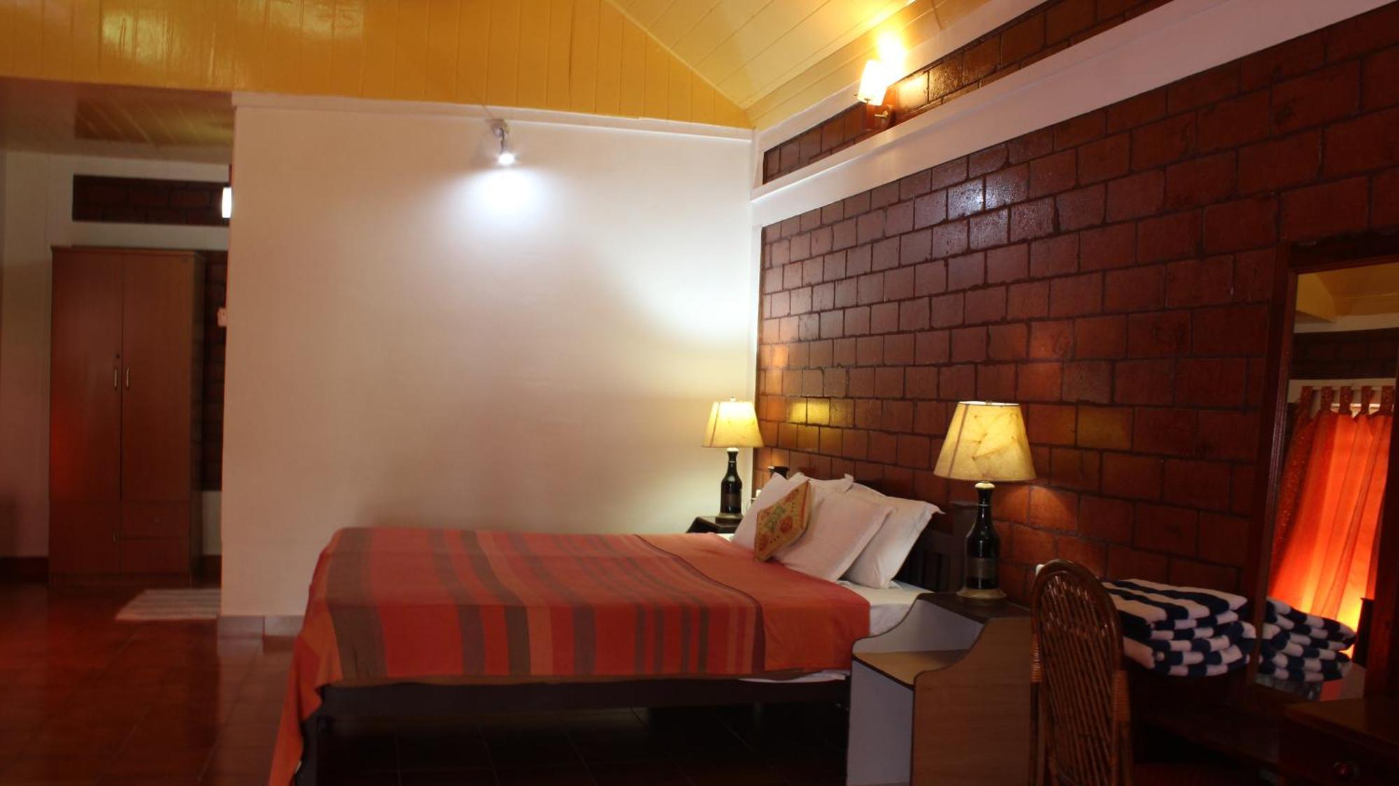 Hill View Beach Resort Varkala Buitenkant foto