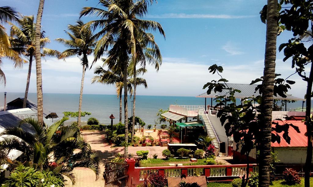 Hill View Beach Resort Varkala Buitenkant foto