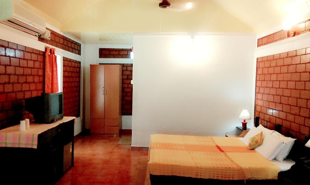 Hill View Beach Resort Varkala Buitenkant foto