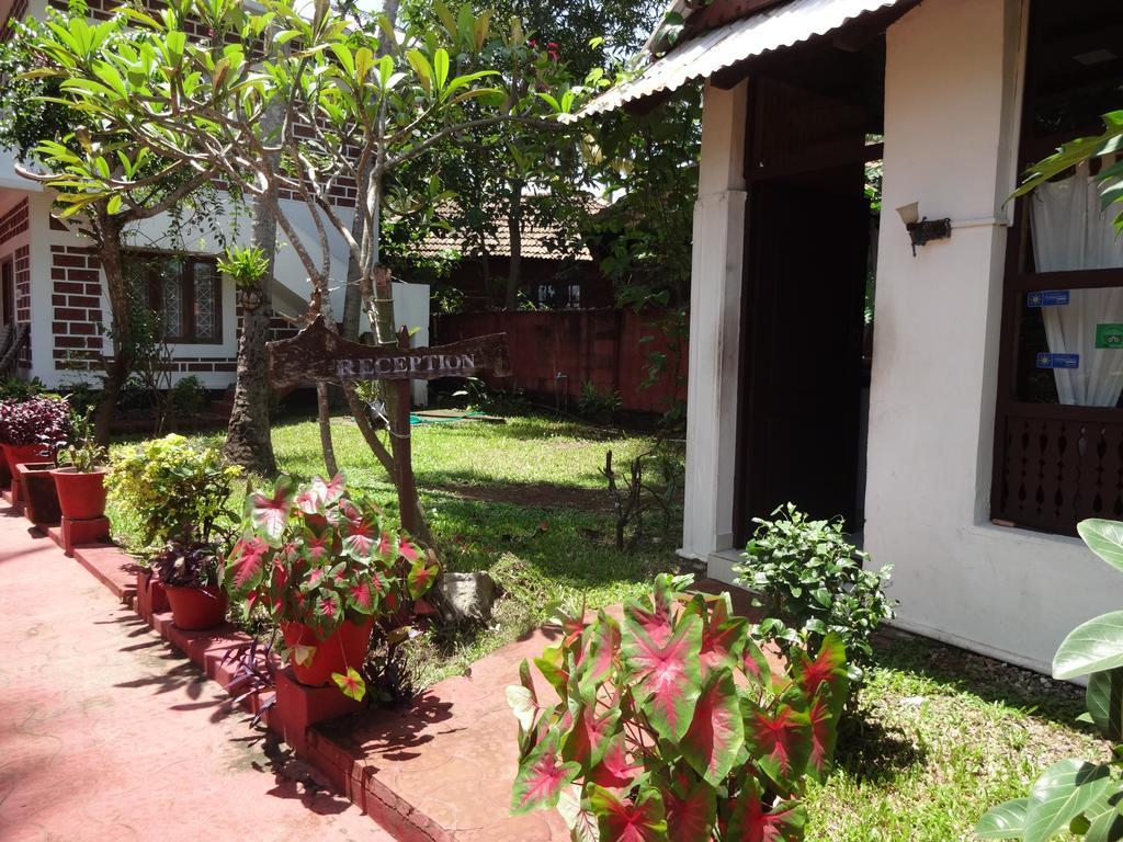 Hill View Beach Resort Varkala Buitenkant foto