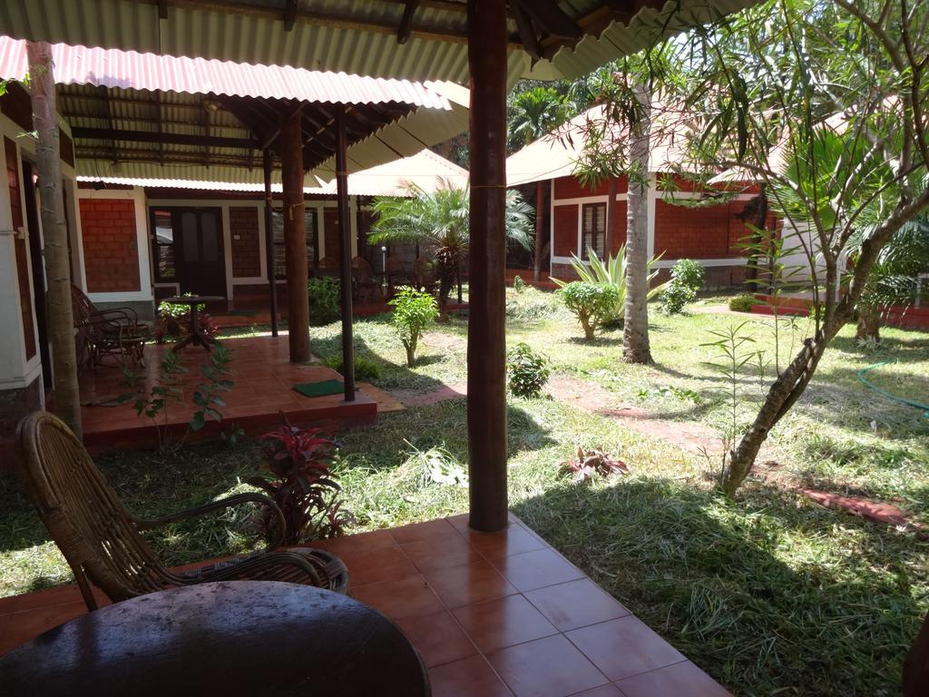 Hill View Beach Resort Varkala Buitenkant foto